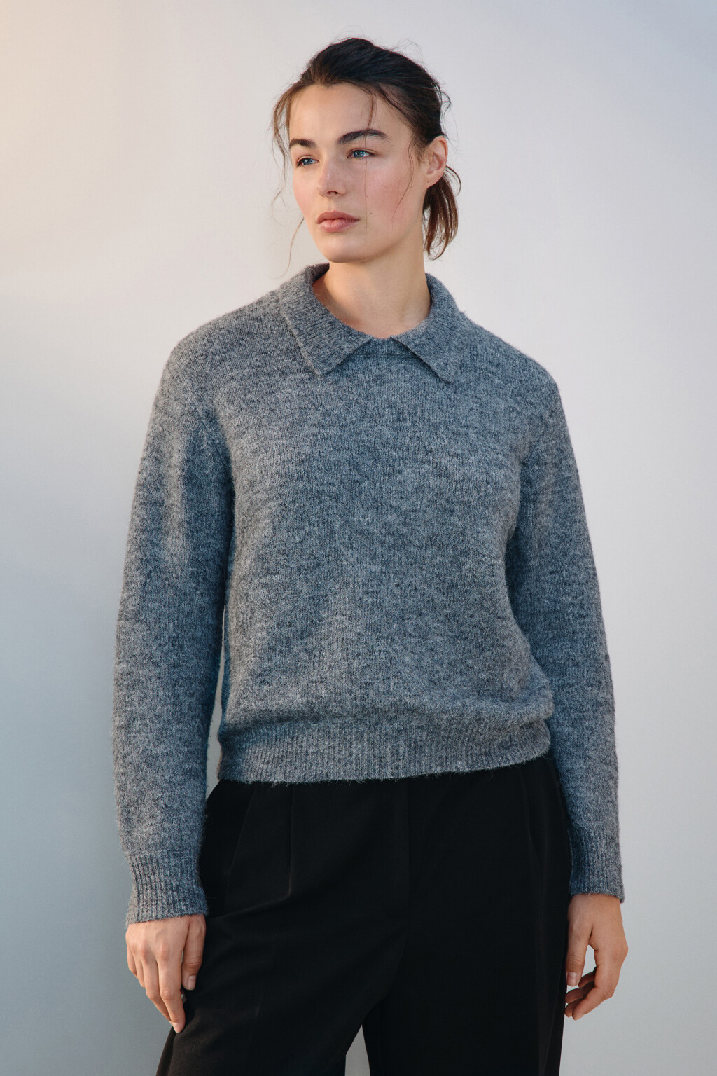 Джемпер шерстяной с отложным воротником - цвет серый - 3