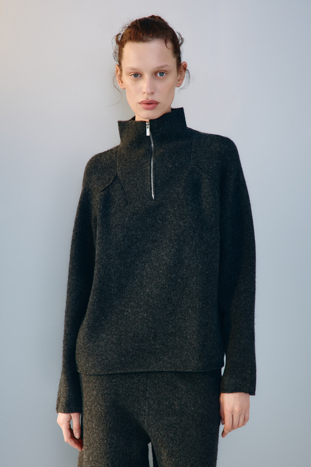 Джемпер вязаный с воротником на молнии - цвет серый - 2