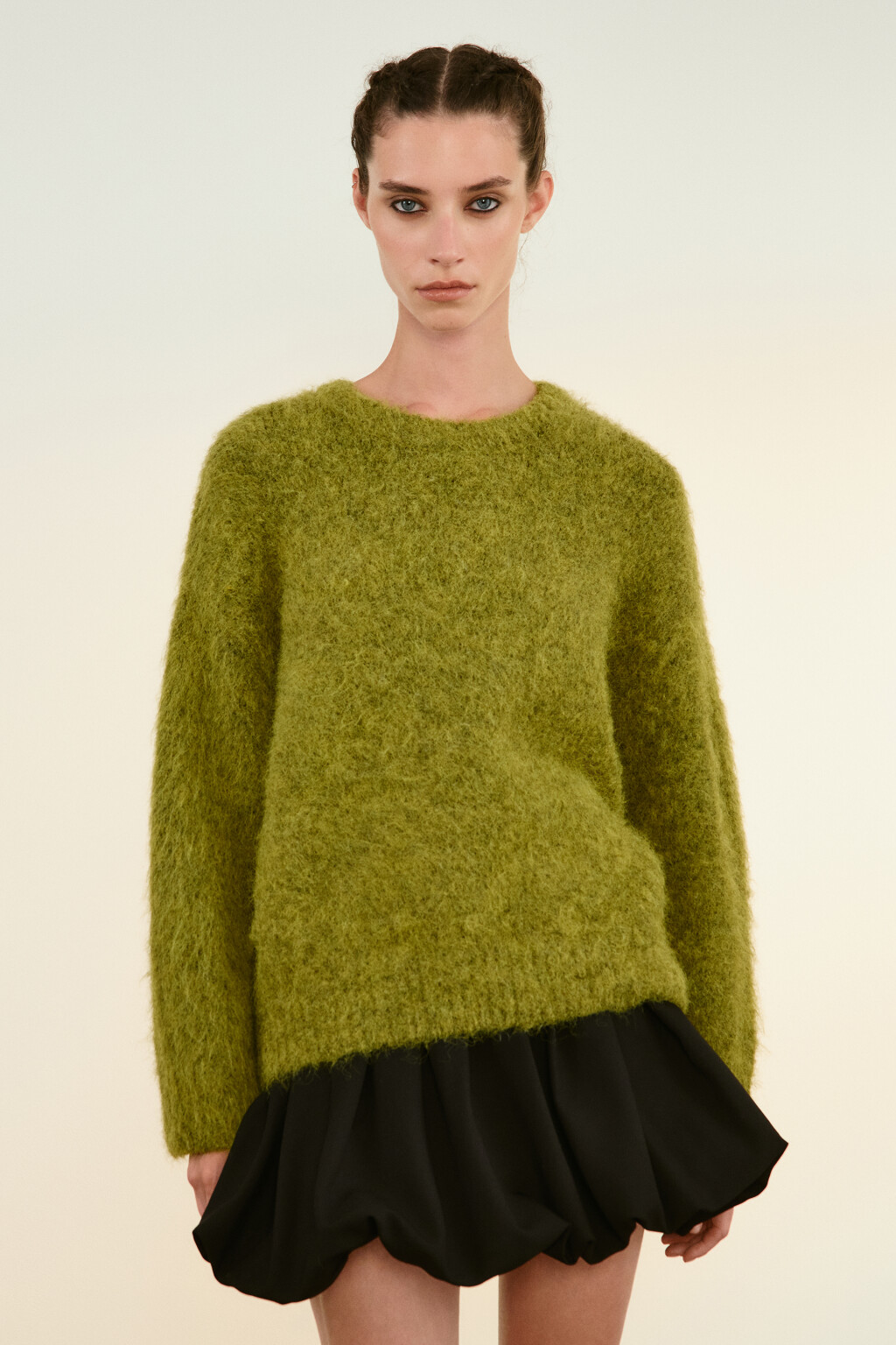 Джемпер вязаный пушистый с шерстью - цвет зеленый - 2
