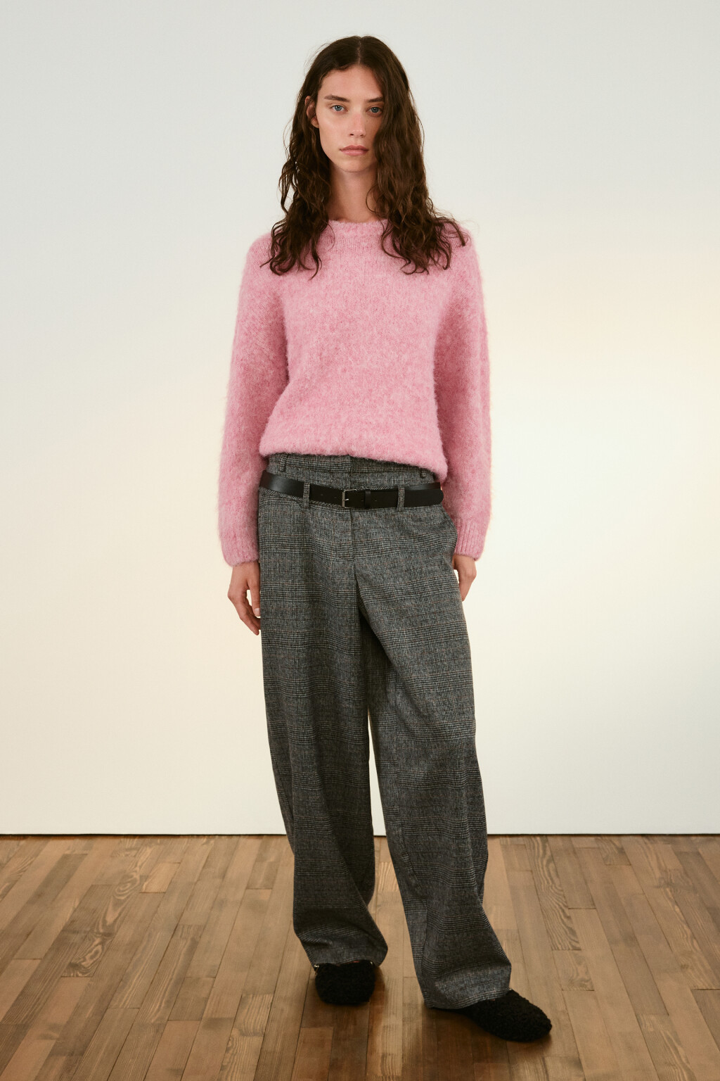 Джемпер вязаный пушистый с шерстью - цвет розовый - 4