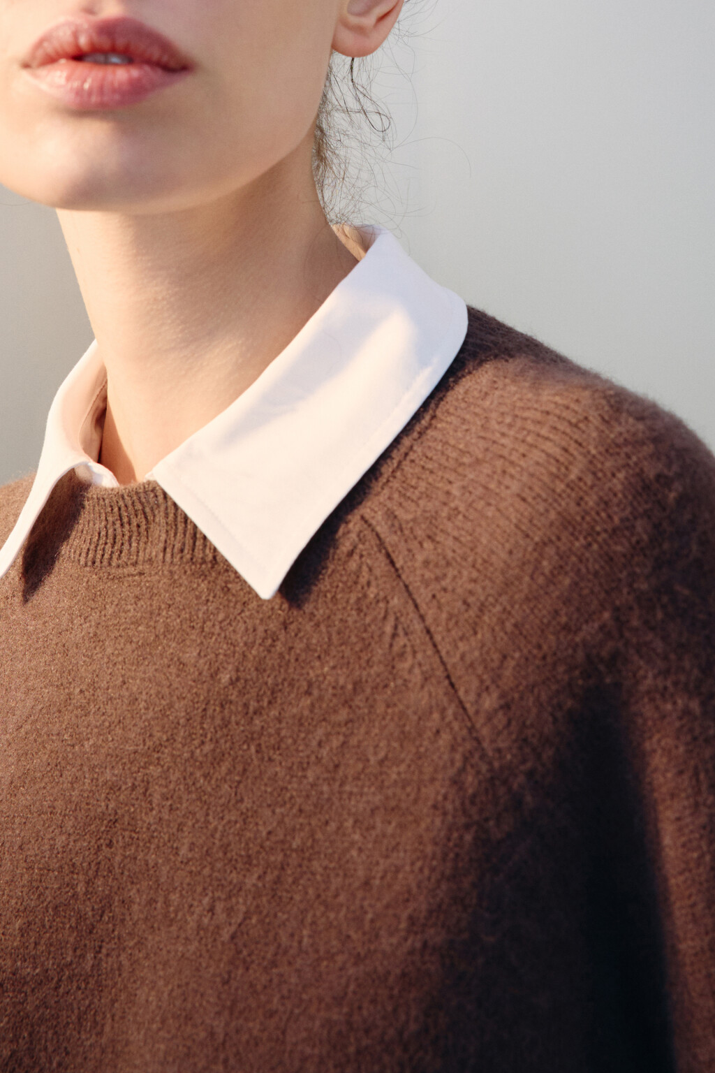 Джемпер вязаный со съемным воротником - цвет коричневый - 6