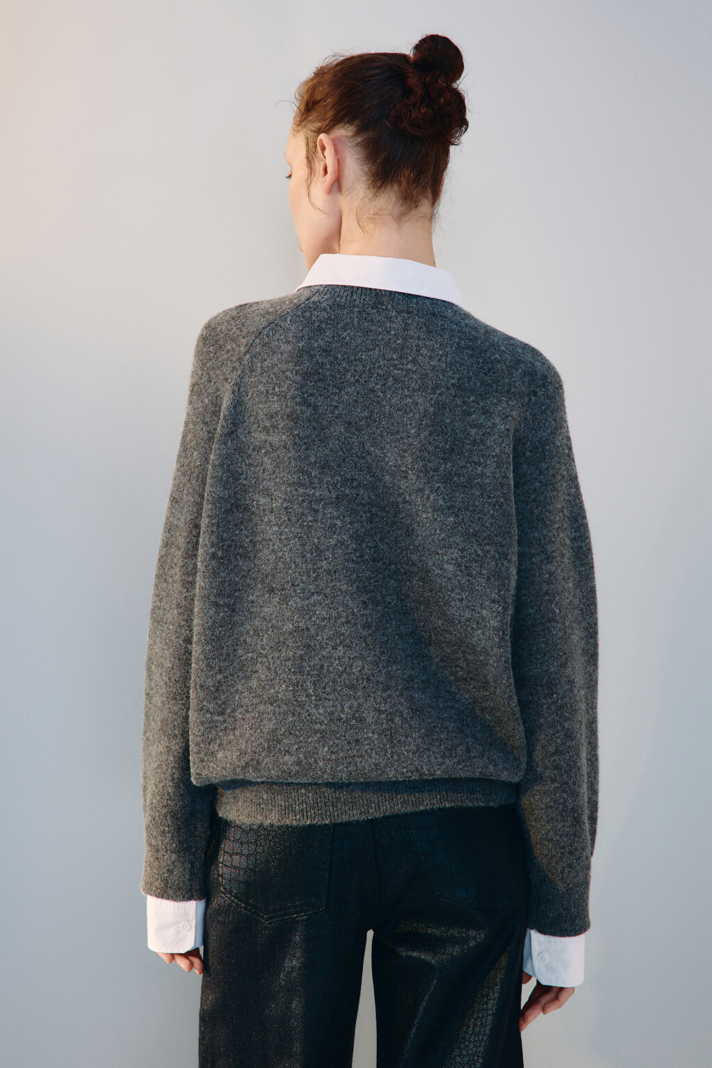Джемпер вязаный со съемным воротником - цвет серый - 3