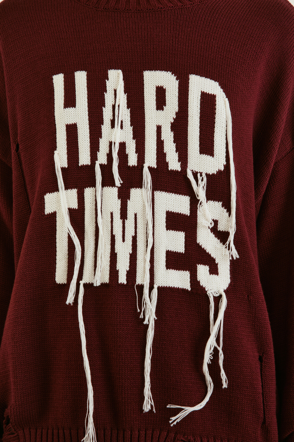 Джемпер вязаный рваный с надписью - цвет бордовый - 5
