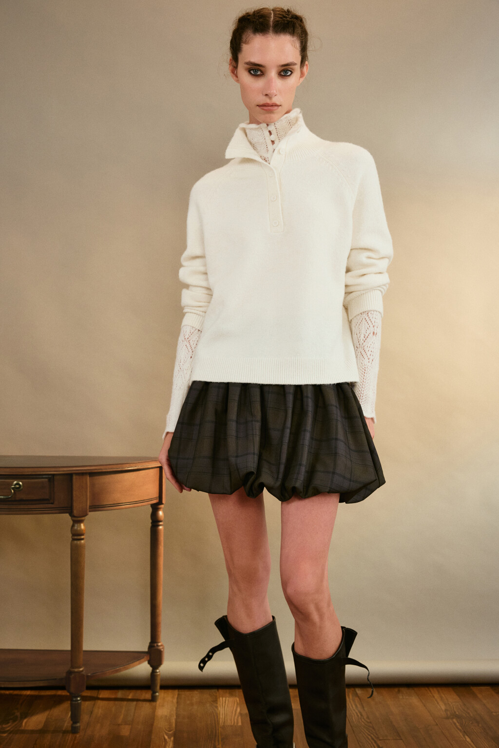 Джемпер шерстяной с воротником-стойкой - цвет молочный - 1