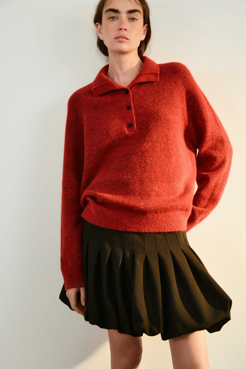 Джемпер шерстяной с воротником-стойкой - цвет красный - 2