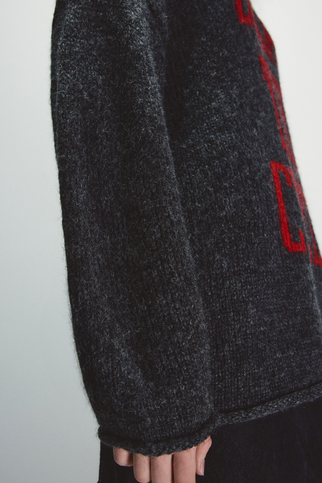 Джемпер вязаный с надписью - цвет серый - 6