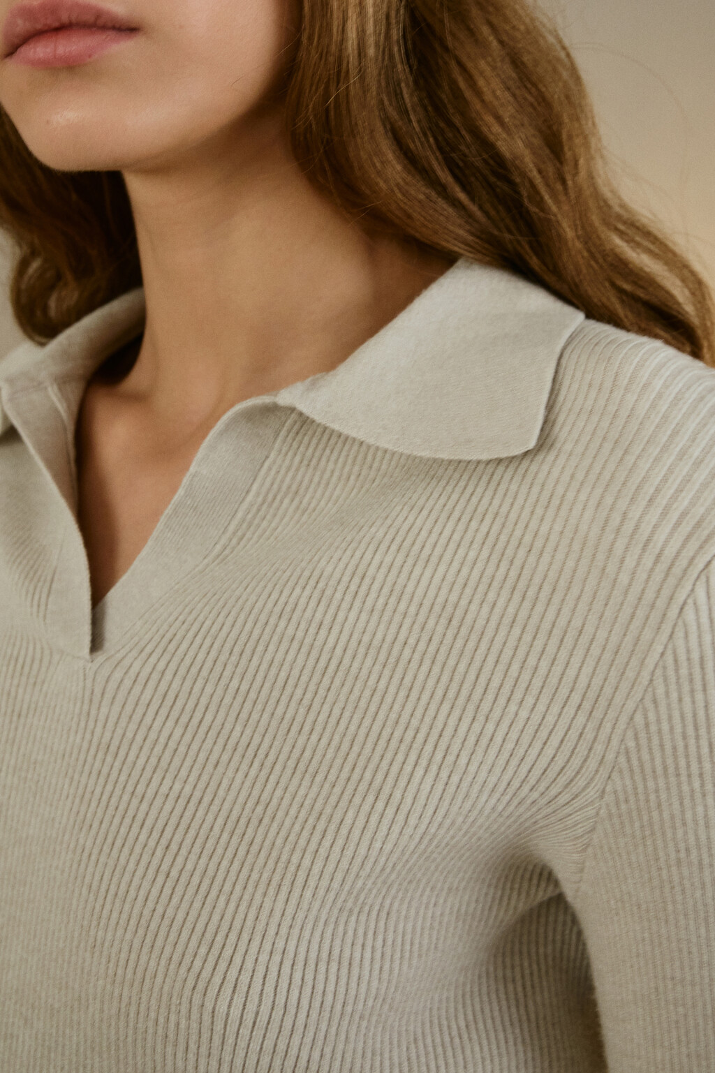 Джемпер вязаный с воротником-поло - цвет бежевый - 5