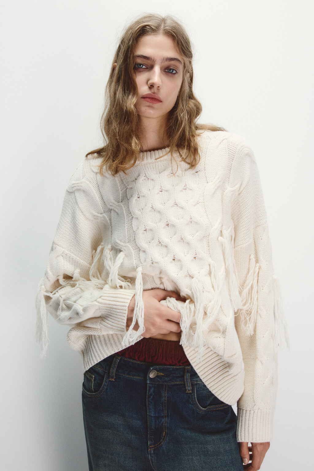 Джемпер вязаный с узором и кистями - цвет молочный - 1