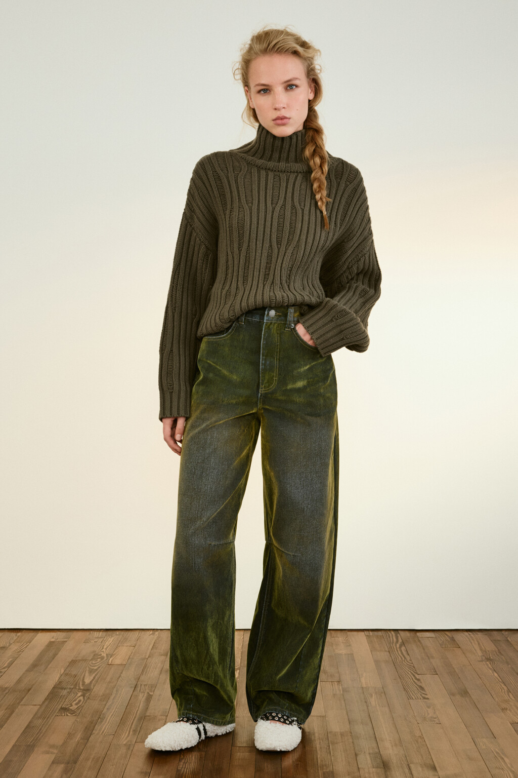 Свитер вязаный с узором - цвет зеленый - 4