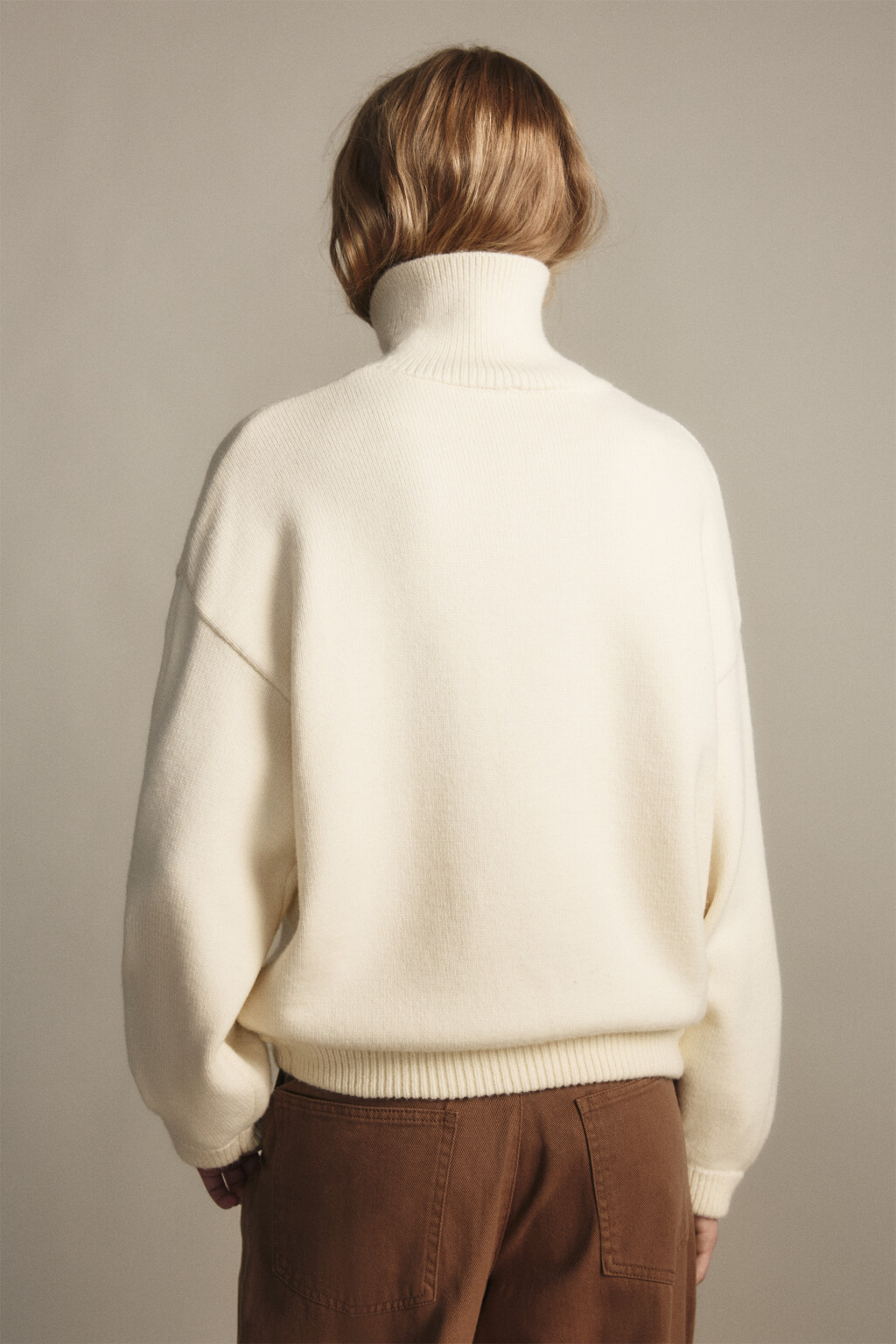 Джемпер на молнии вязаный с патчем - цвет ванильный - 3