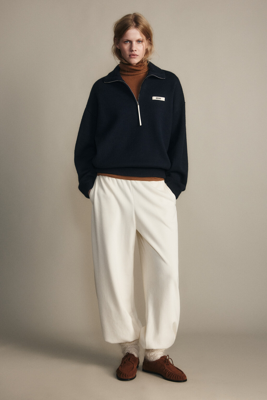 Джемпер на молнии вязаный с патчем - цвет синий - 3