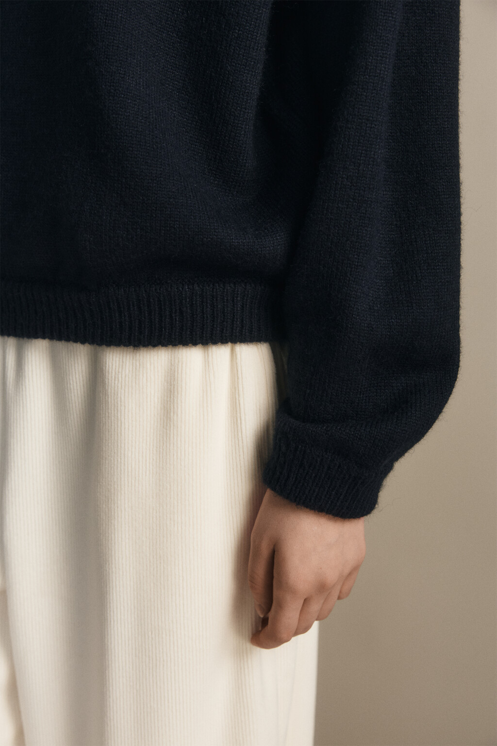 Джемпер на молнии вязаный с патчем - цвет синий - 5