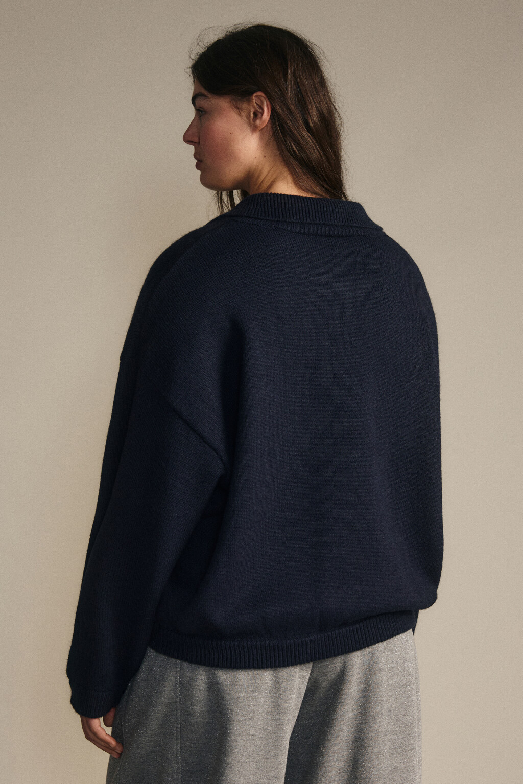 Джемпер на молнии вязаный с патчем - цвет синий - 5