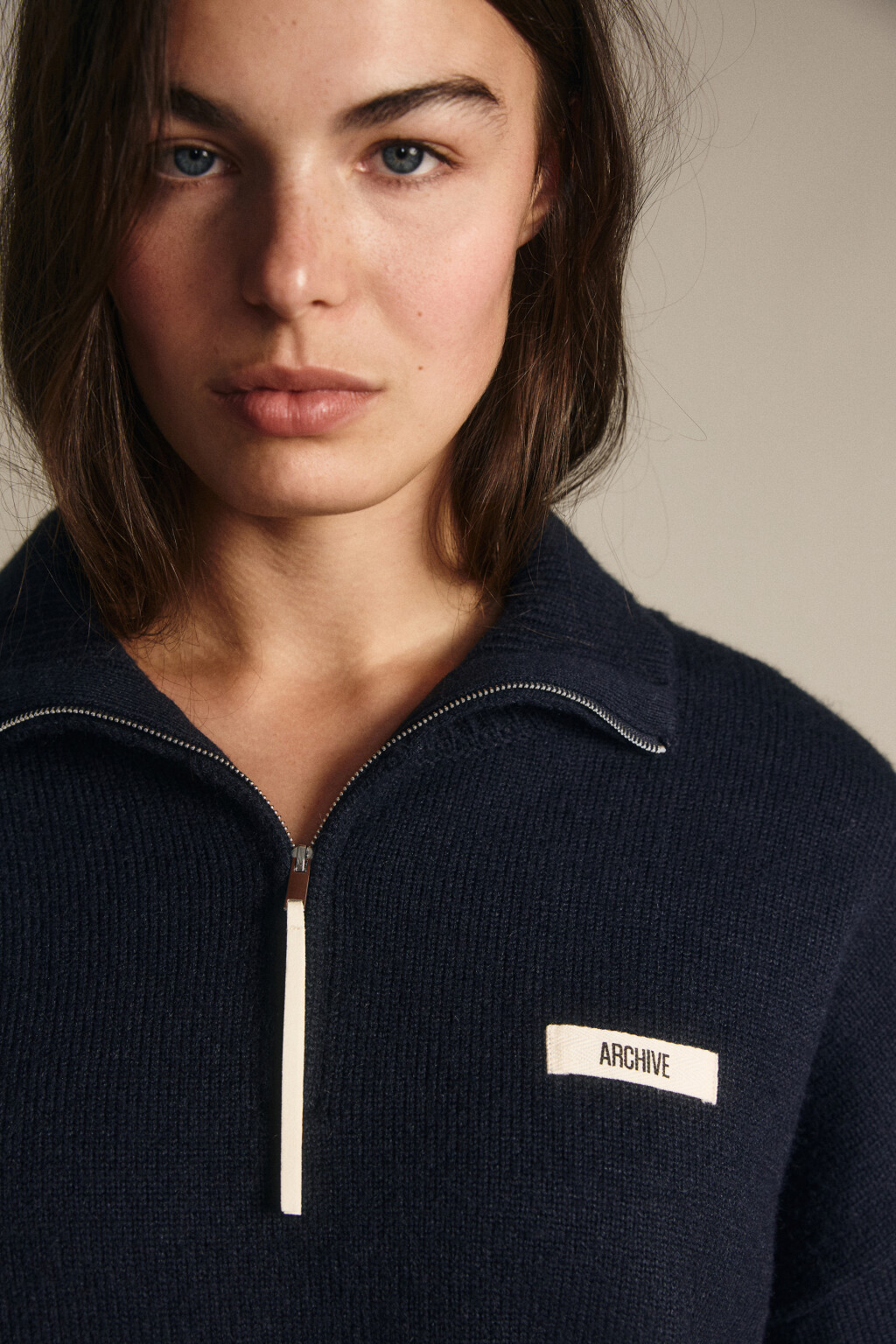 Джемпер на молнии вязаный с патчем - цвет синий - 7