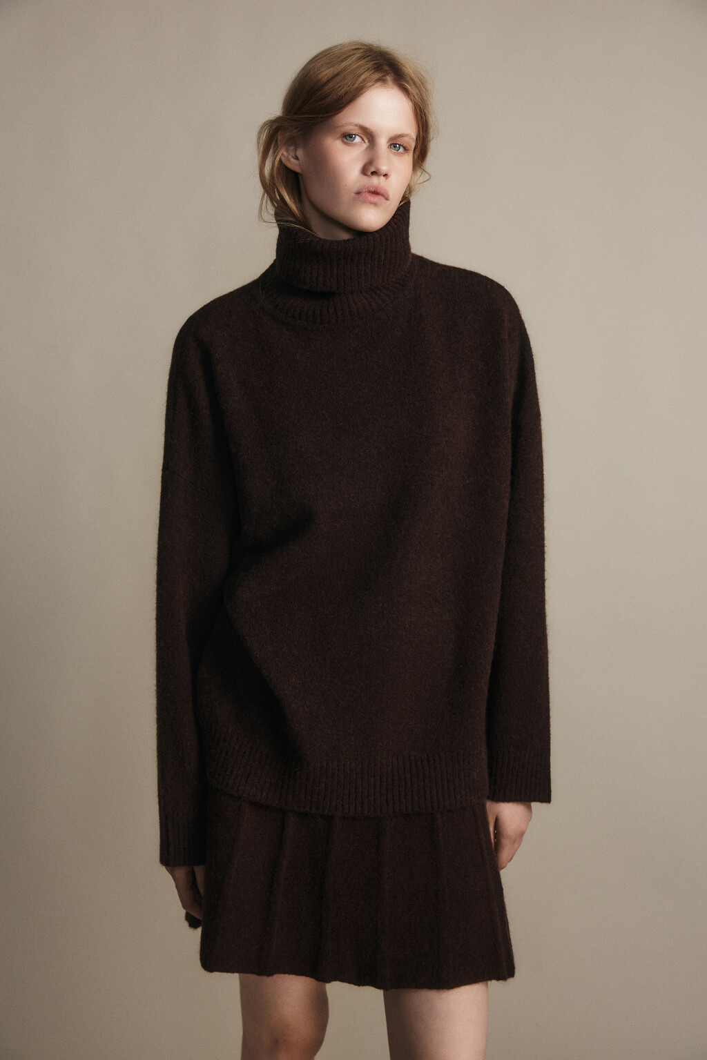Свитер свободный с шерстью - цвет коричневый - 2