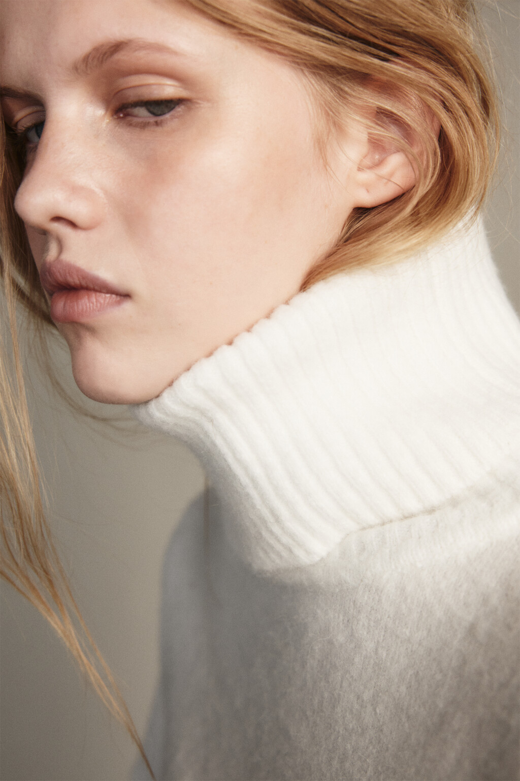 Свитер свободный с шерстью - цвет молочный - 6