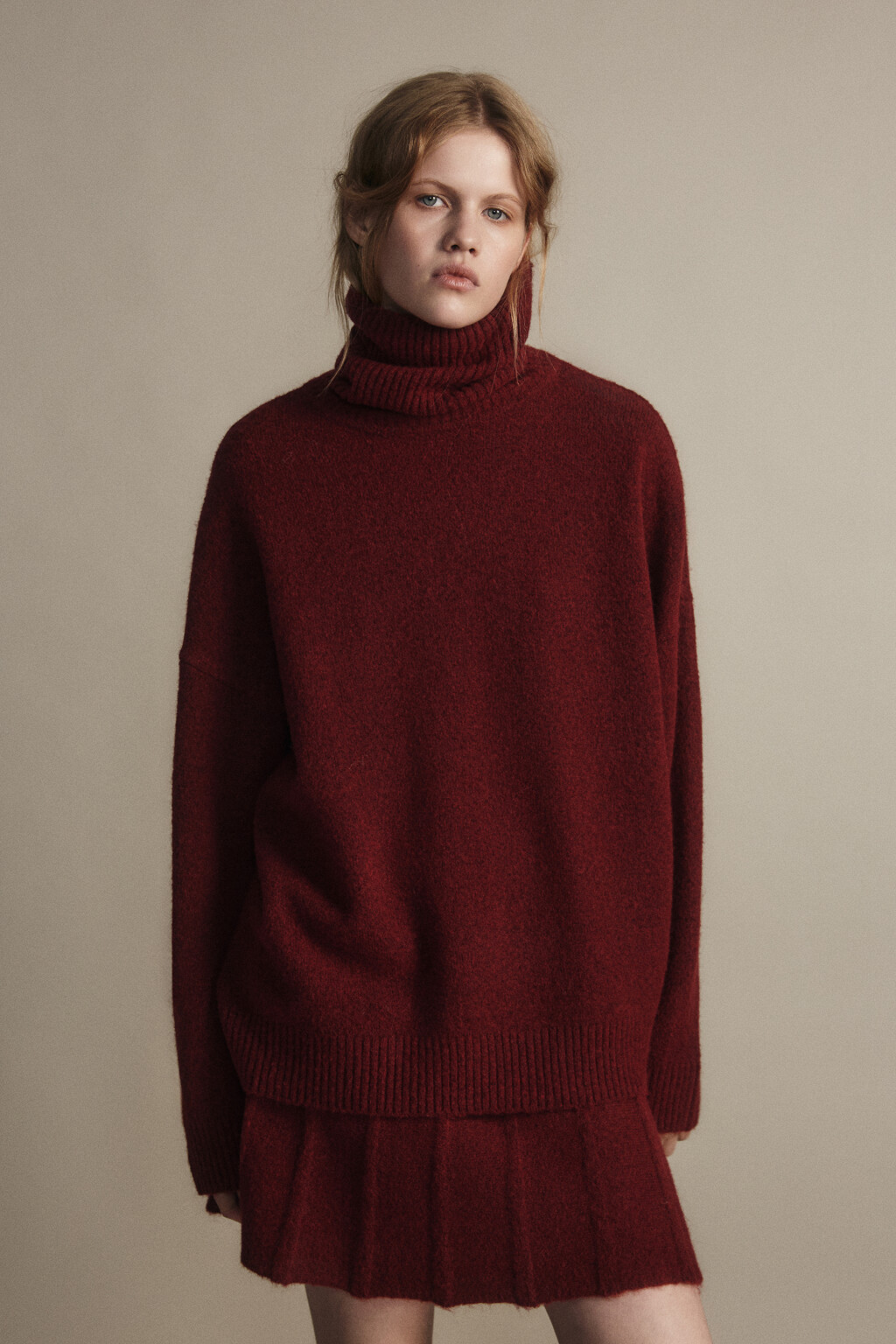 Свитер свободный с шерстью - цвет бордовый - 2