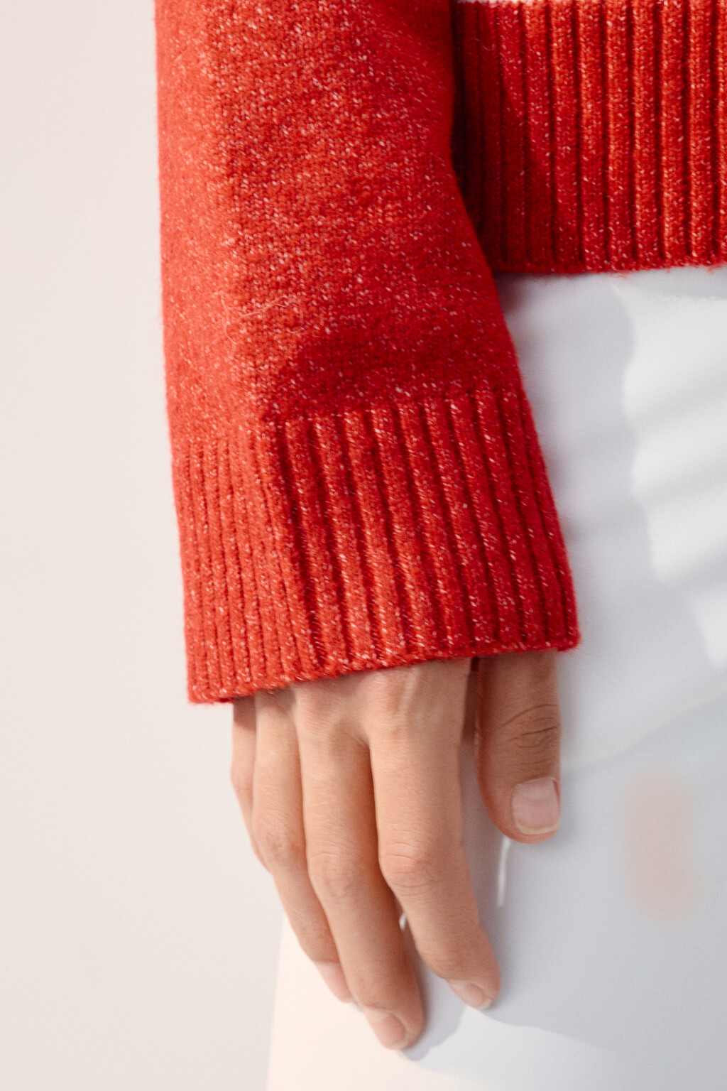 Джемпер вязаный с принтом - цвет красный - 6