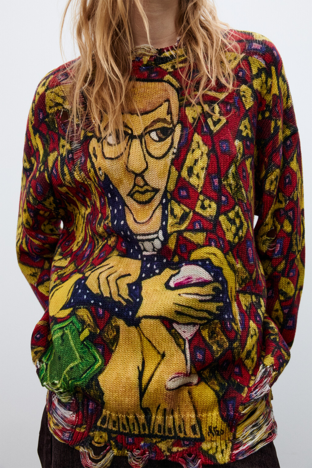 Джемпер вязаный рваный с принтом - цвет красный - 6