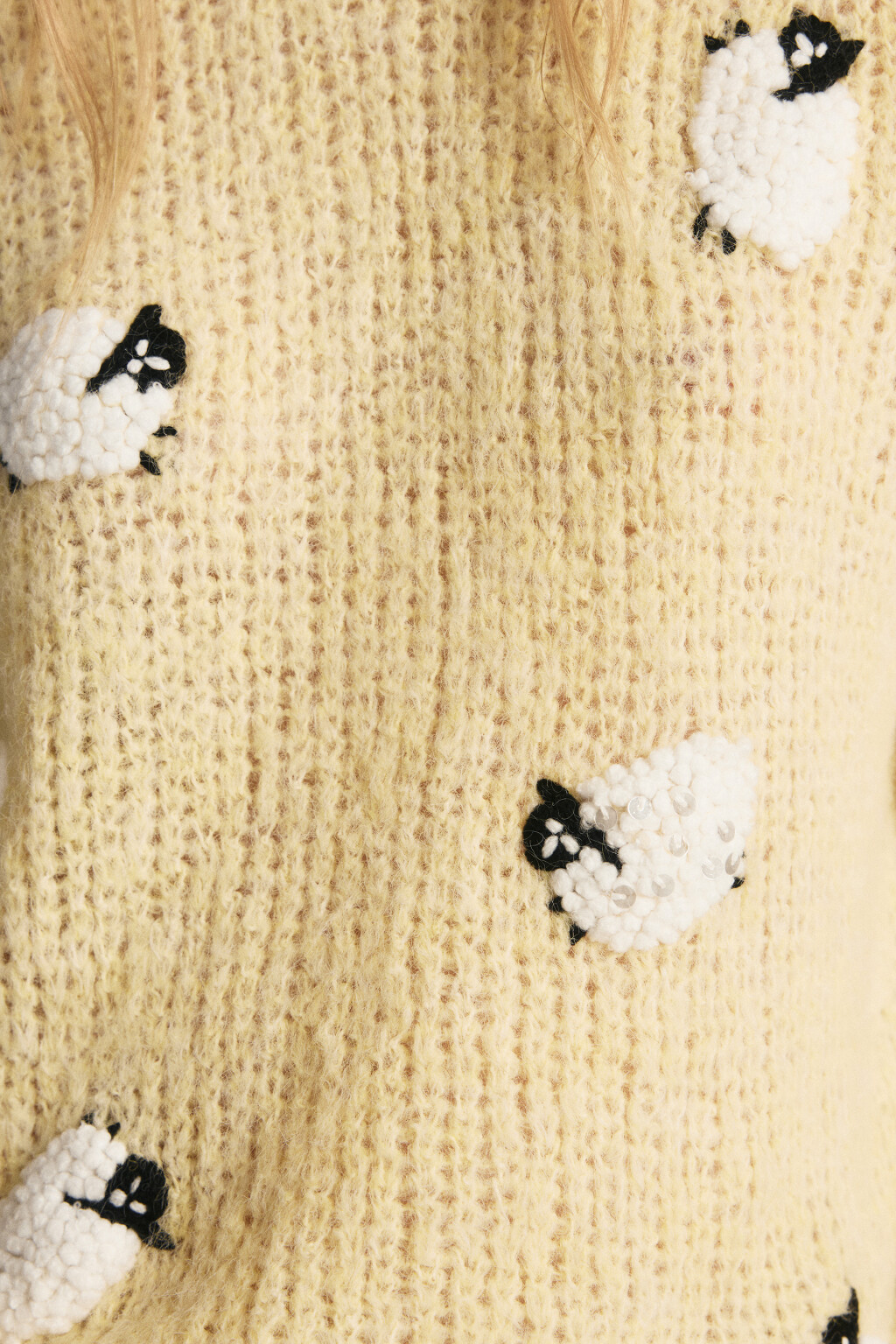 Джемпер вязаный с ручной вышивкой - цвет ванильный - 5
