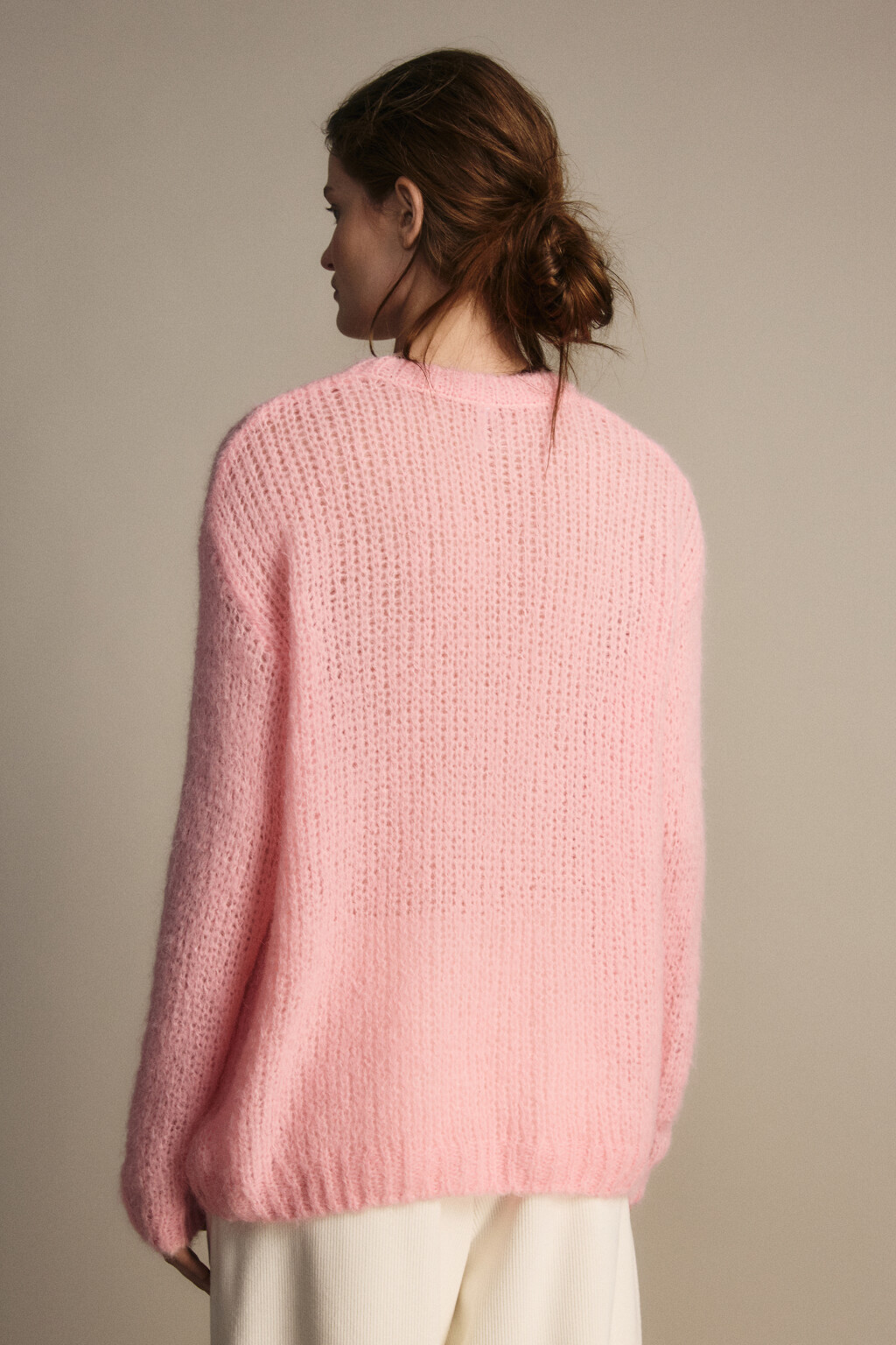 Джемпер вязаный с ручной вышивкой - цвет розовый - 3