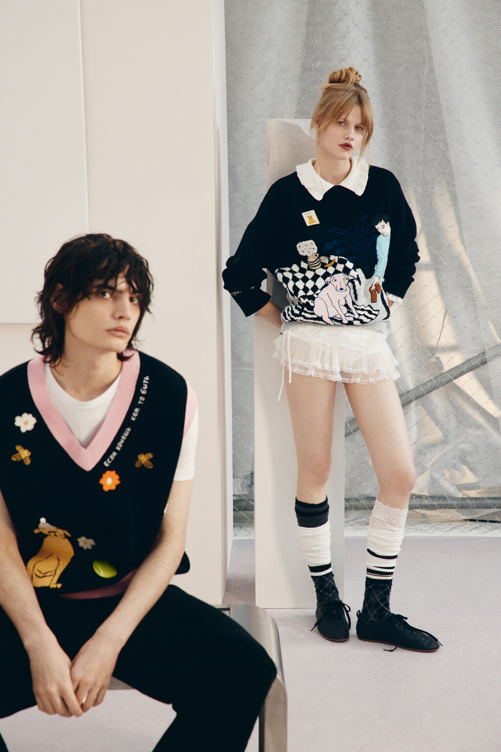 Джемпер вязаный с патчами и надписями - цвет черный - 2