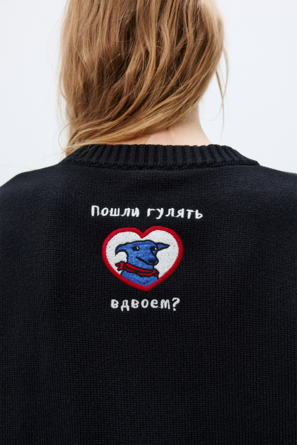 Джемпер вязаный с патчами и надписями - цвет черный - 9