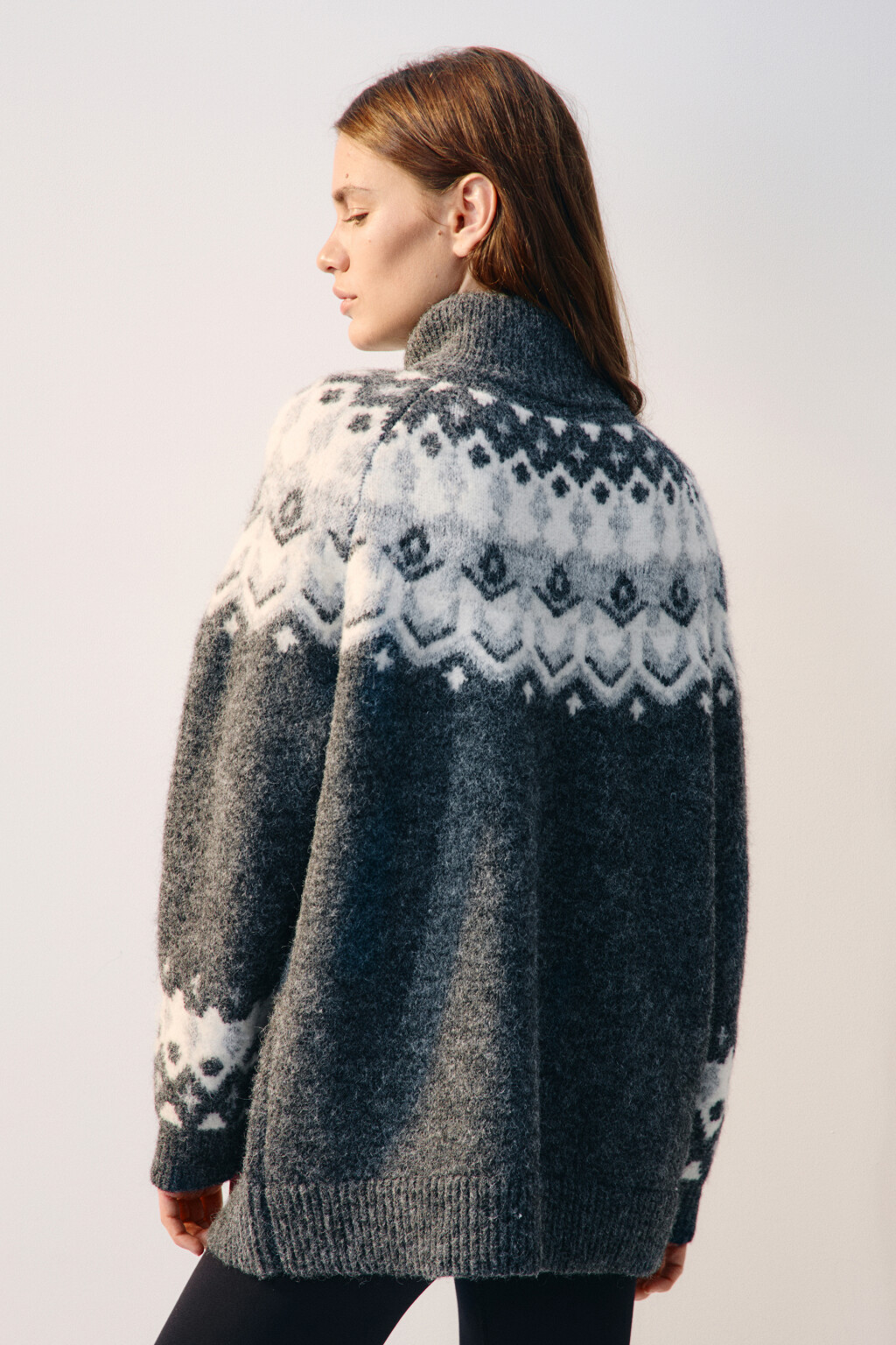 Свитер на молнии с узором - цвет серый - 4