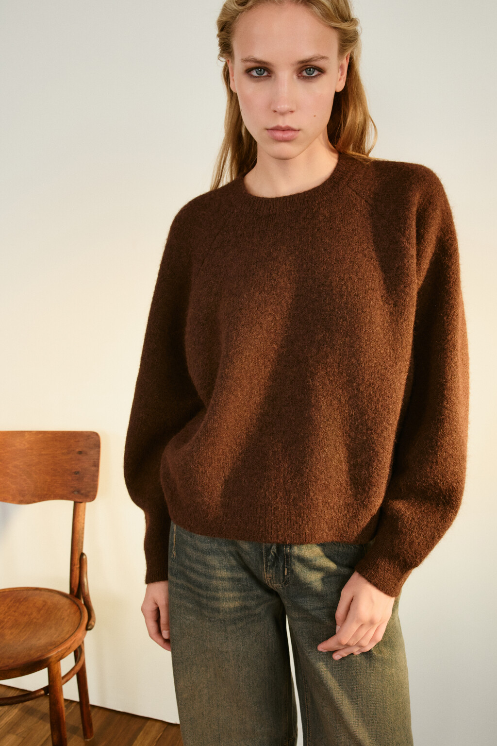 Джемпер вязаный с рукавами-реглан - цвет коричневый - 1