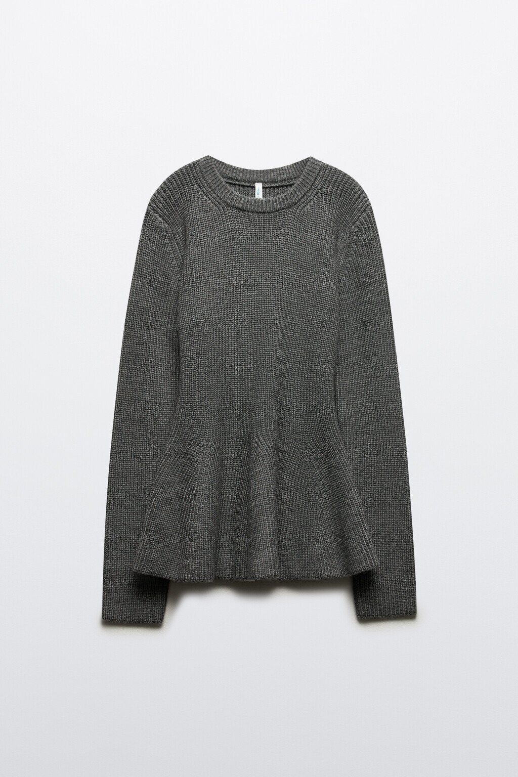 Джемпер вязаный приталенный с баской - цвет серый - 7