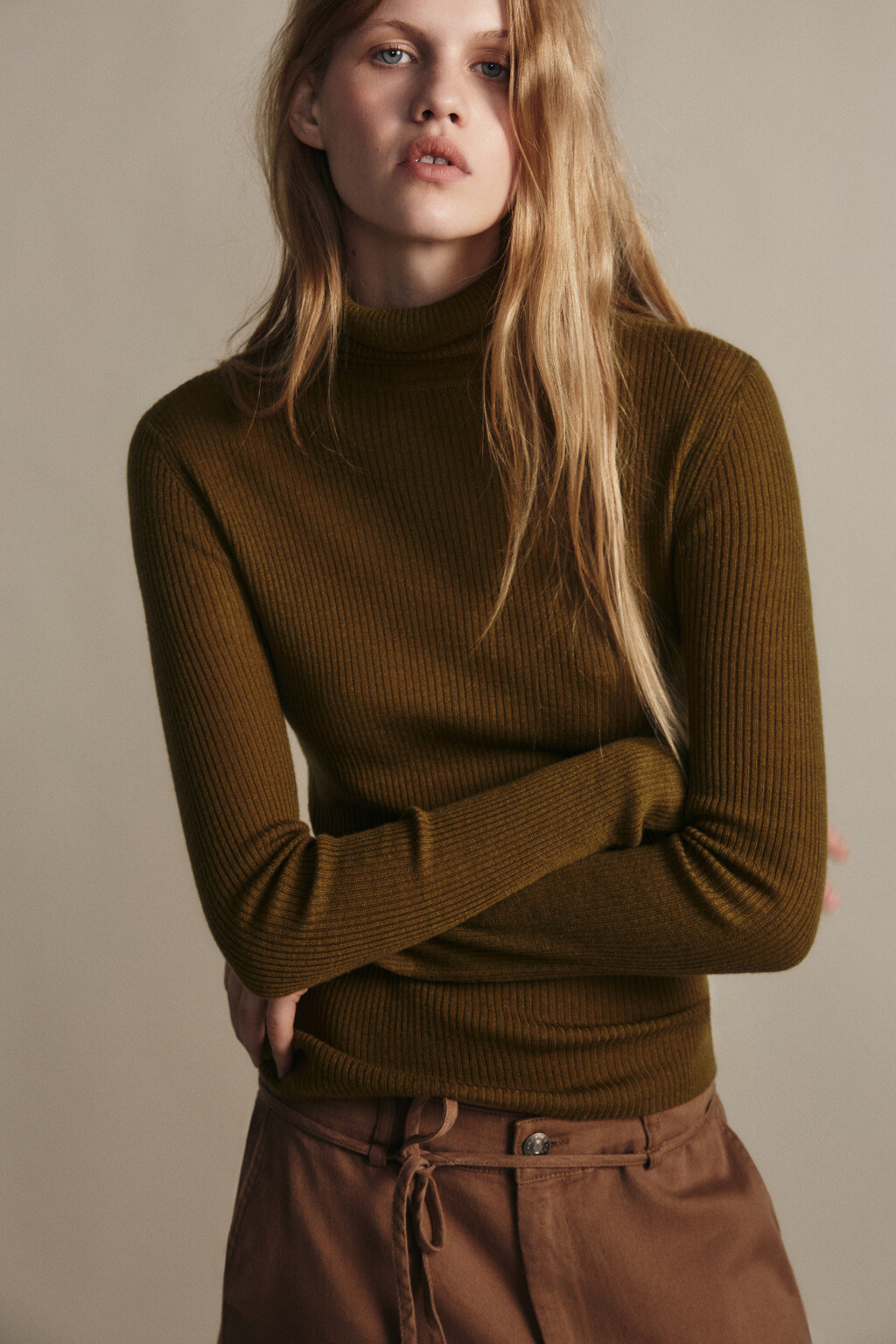 Водолазка в рубчик с шерстью - цвет зеленый - 1