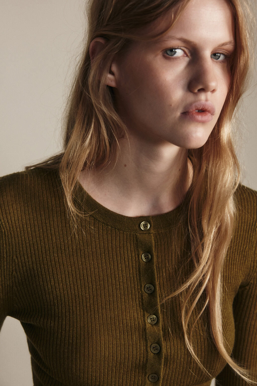 Джемпер шерстяной с застежкой на груди - цвет зеленый - 5