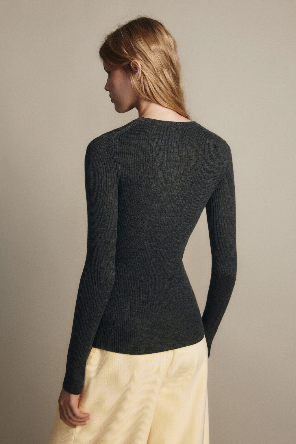 Джемпер шерстяной с застежкой на груди - цвет серый - 3