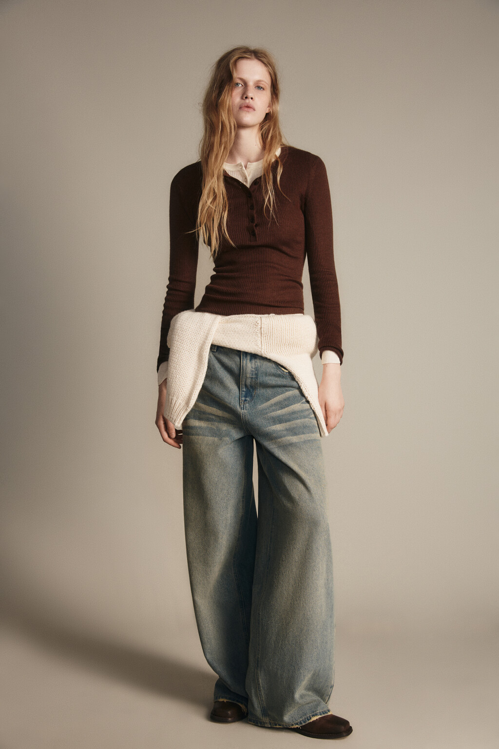 Джемпер шерстяной с застежкой на груди - цвет коричневый - 1