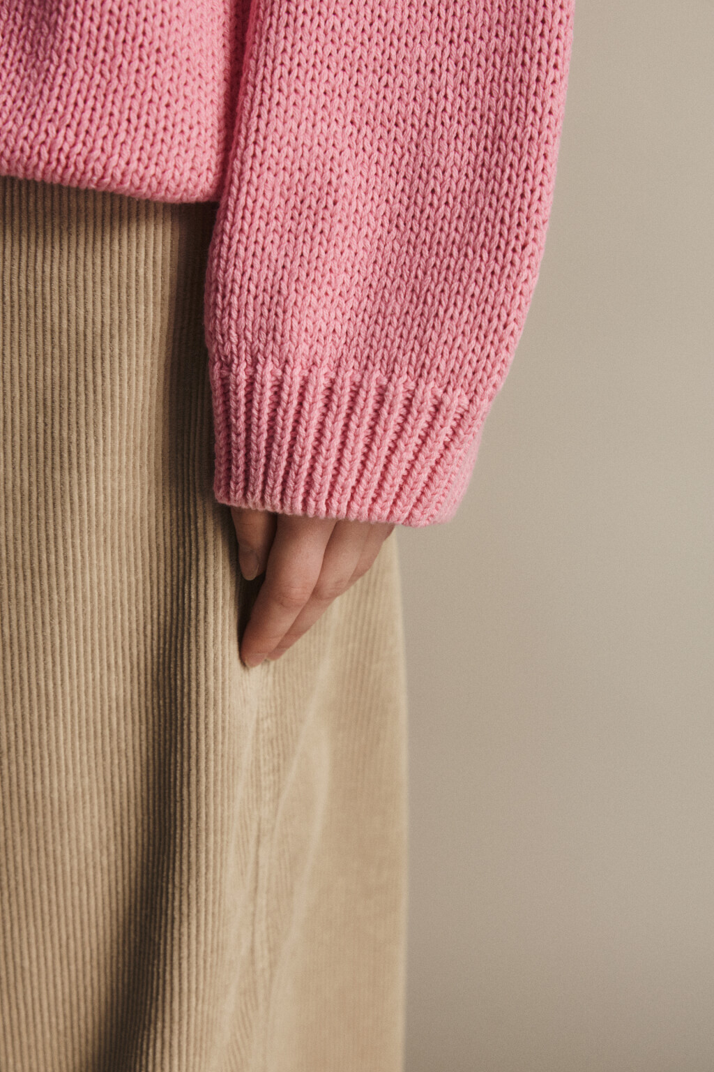 Джемпер вязаный с надписью - цвет розовый - 6