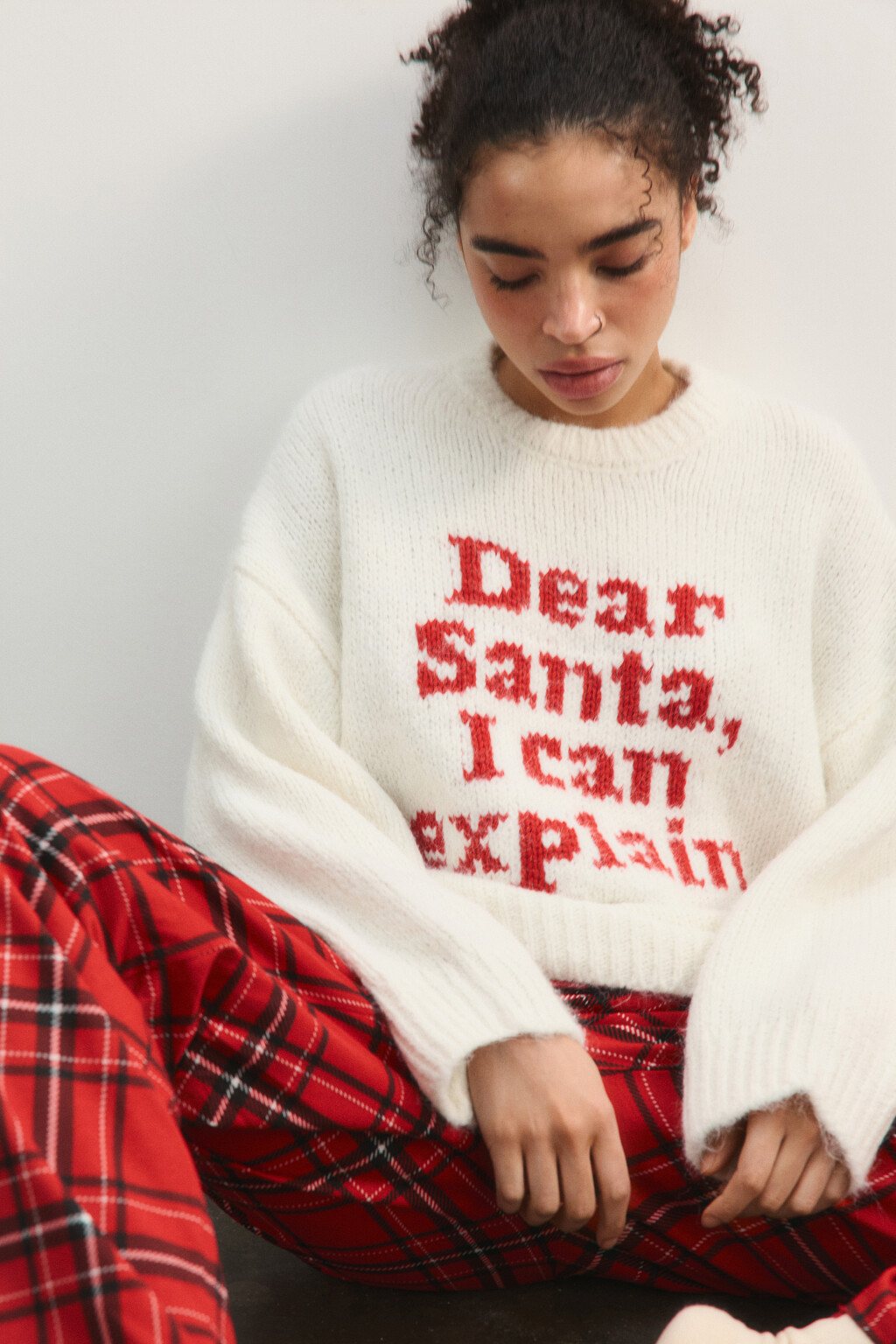 Джемпер вязаный с надписью - цвет молочный - 1