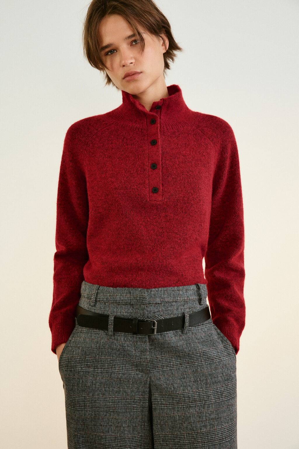 Джемпер с воротником на пуговицах - цвет красный - 1