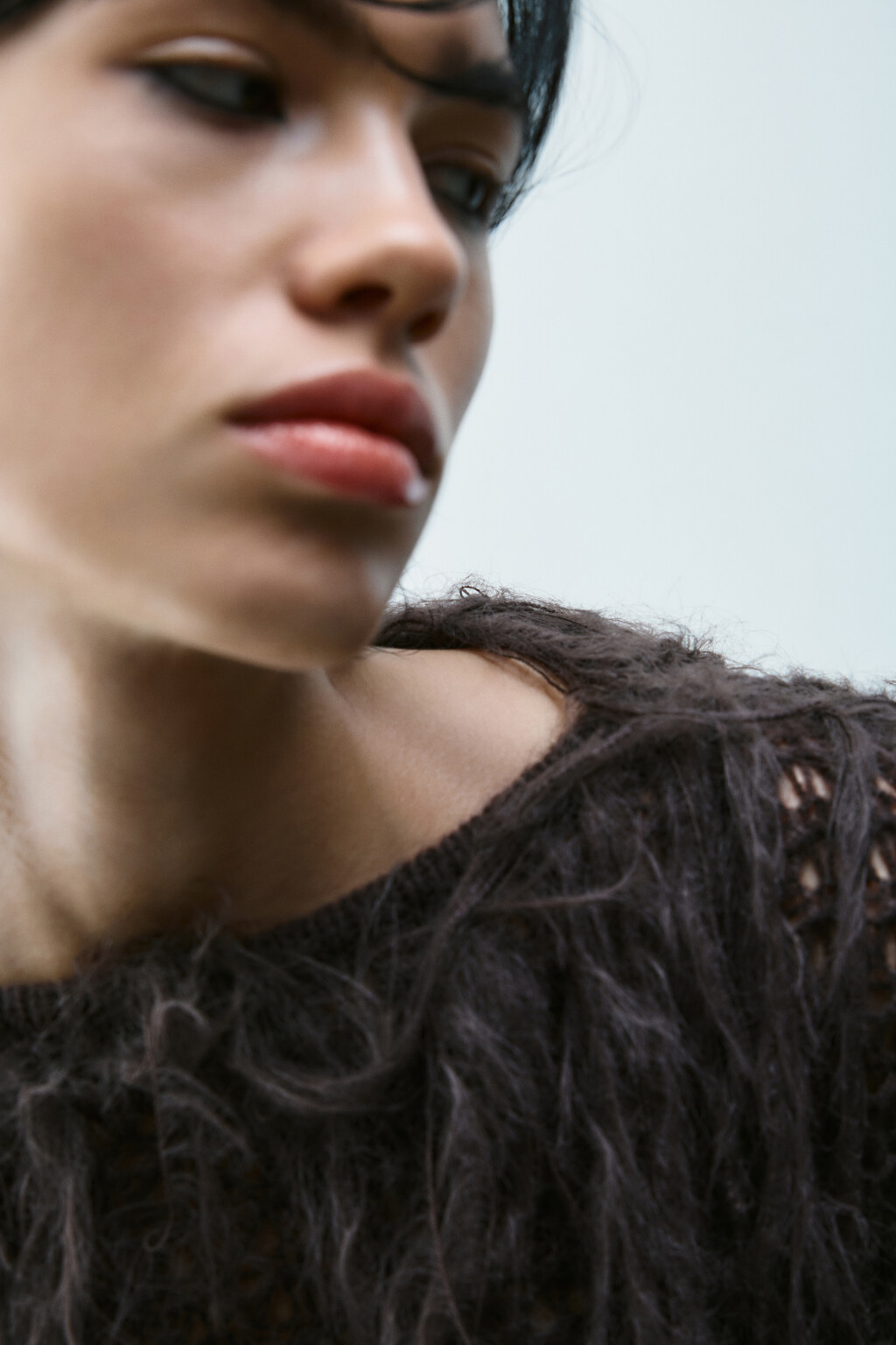 Джемпер вязаный с длинной бахромой - цвет коричневый - 5