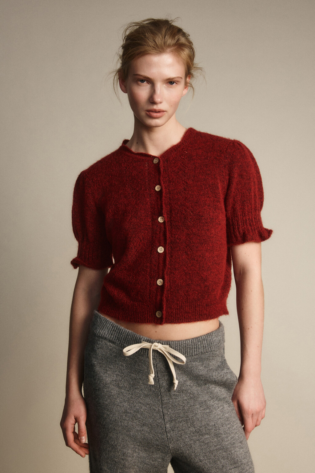 Джемпер вязаный ажурный с оборками - цвет красный - 2