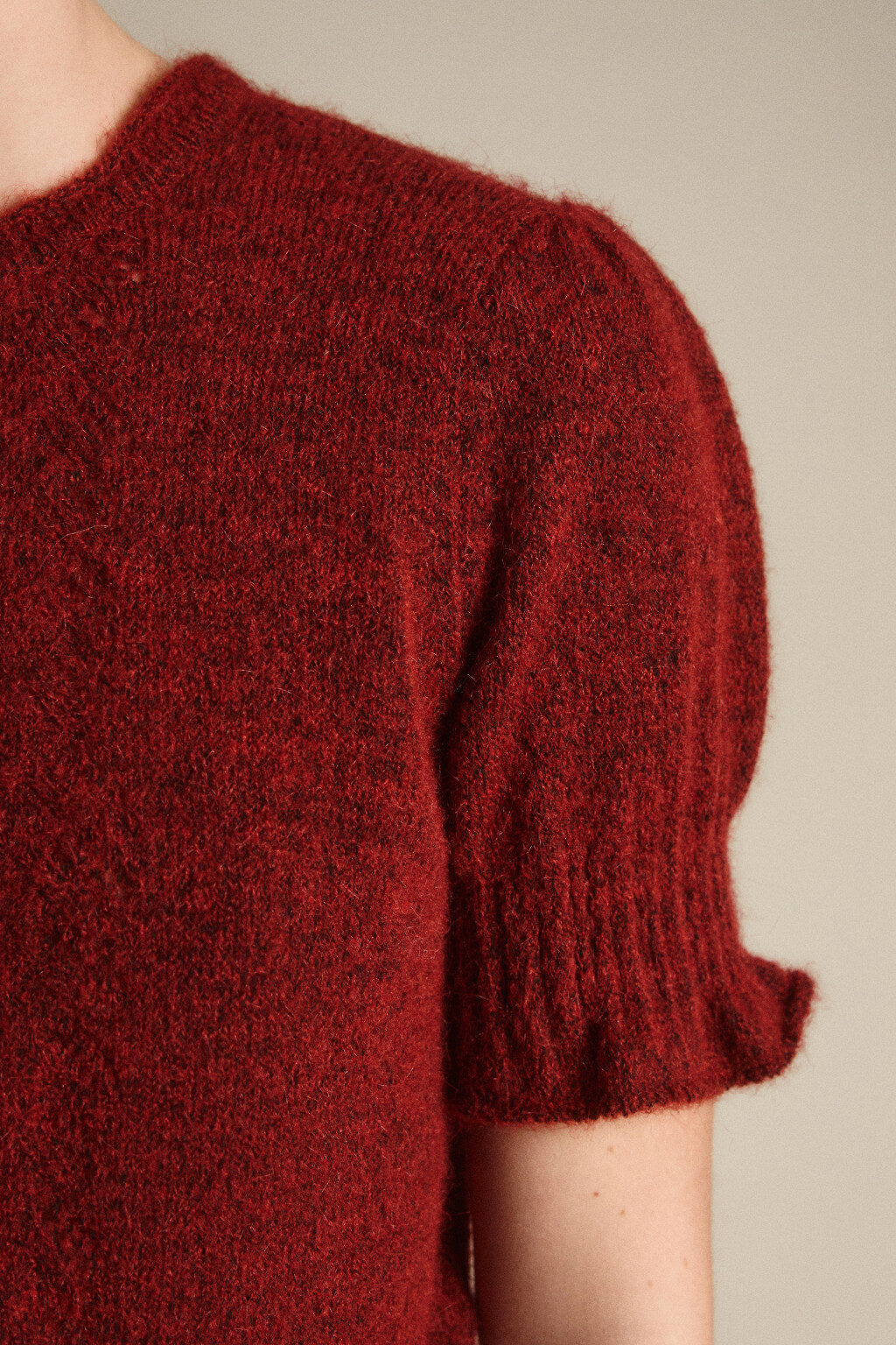 Джемпер вязаный ажурный с оборками - цвет красный - 6