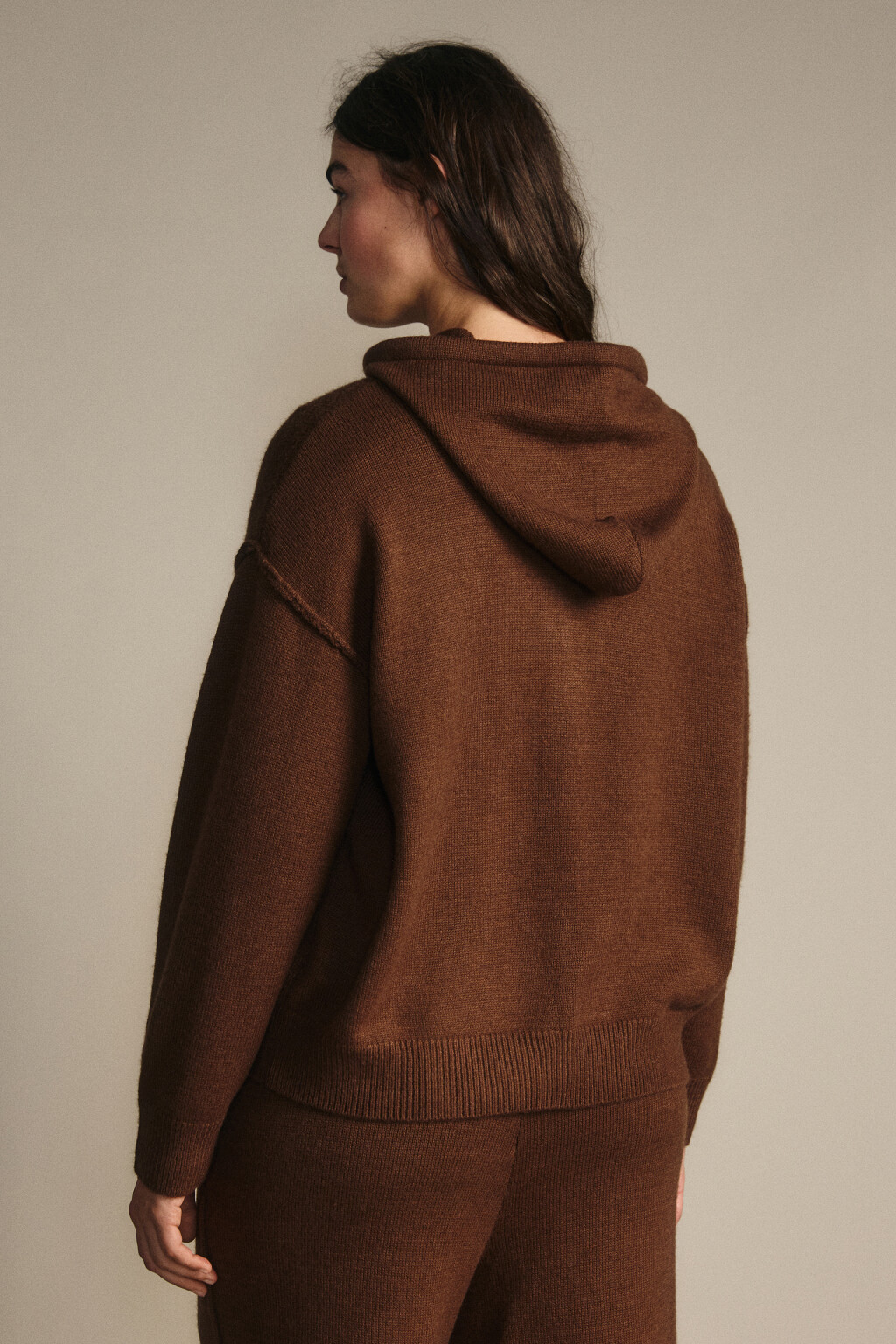 Толстовка на молнии вязаная с капюшоном - цвет коричневый - 3
