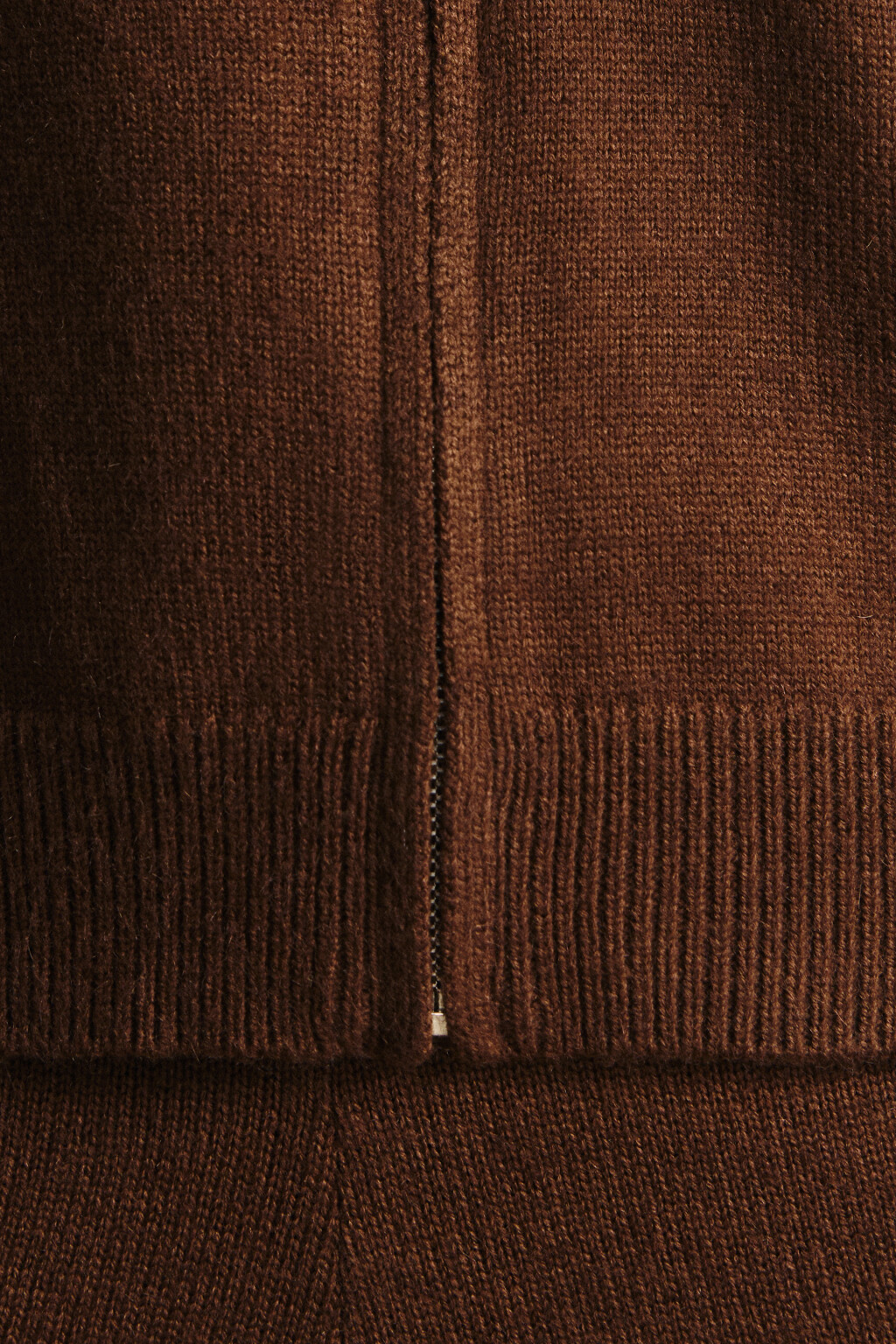 Толстовка на молнии вязаная с капюшоном - цвет коричневый - 6