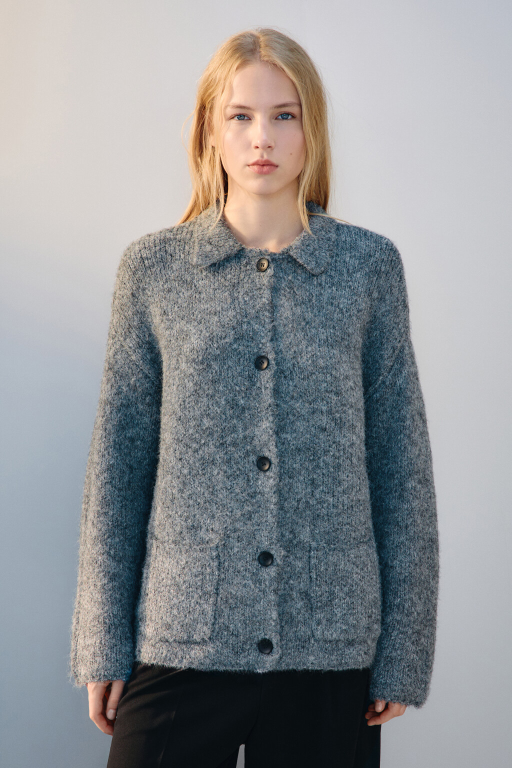 Кардиган на пуговицах с карманами - цвет серый - 3