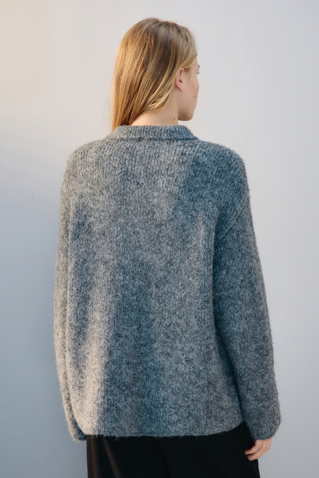 Кардиган на пуговицах с карманами - цвет серый - 4