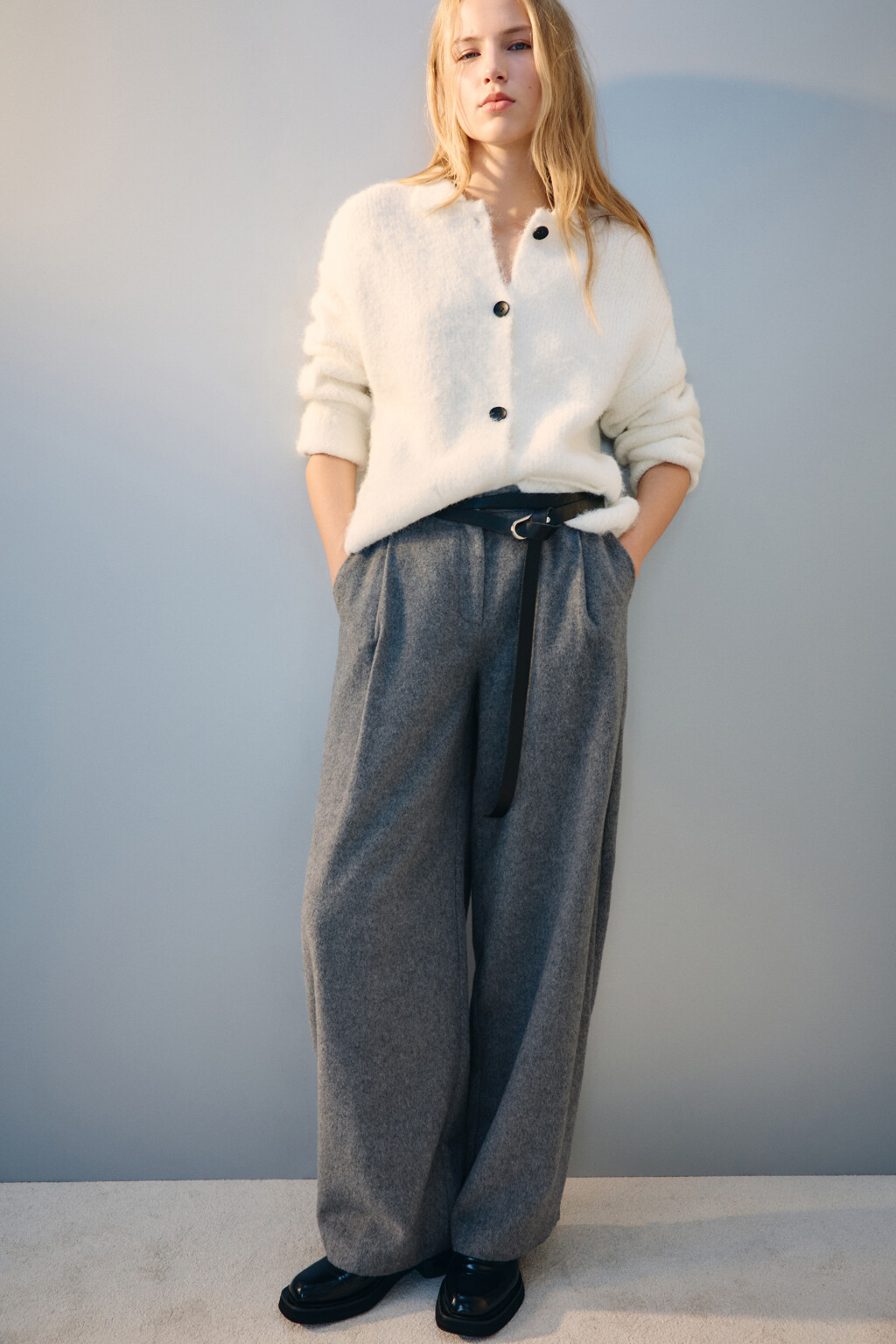 Кардиган на пуговицах с карманами - цвет молочный - 2