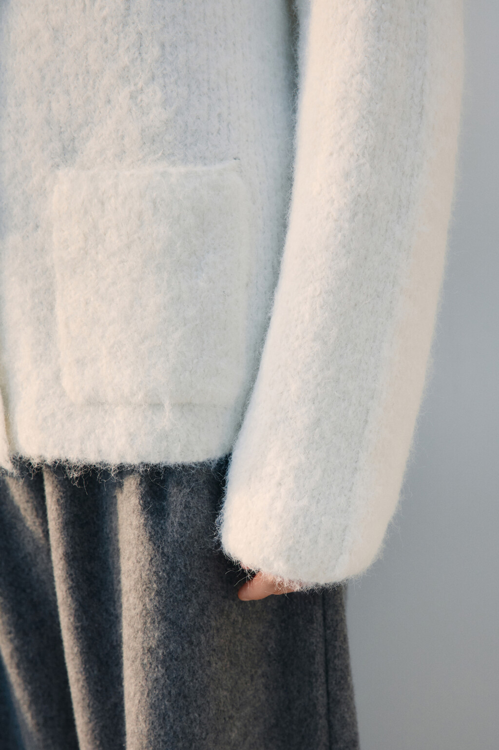 Кардиган на пуговицах с карманами - цвет молочный - 7