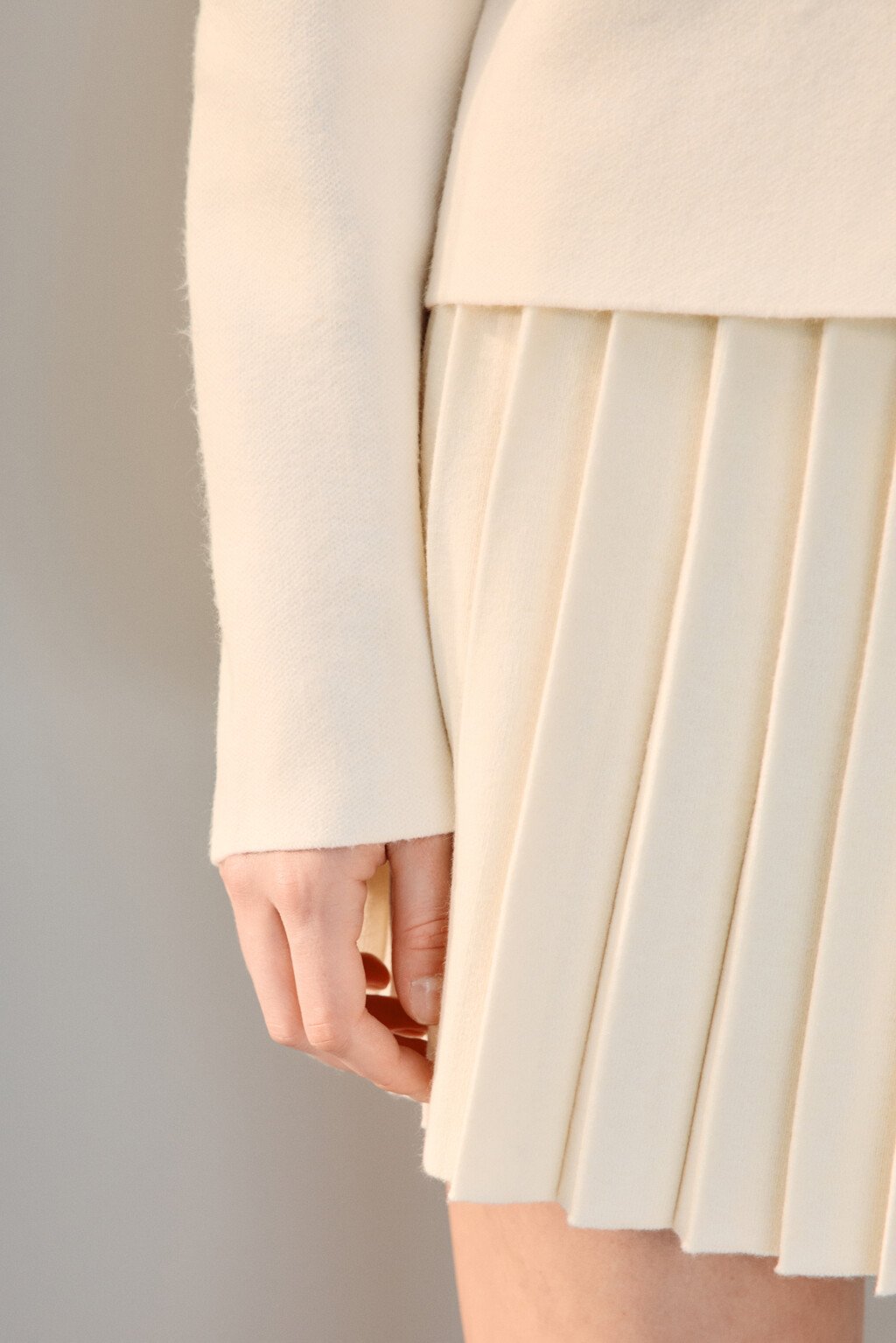 Кардиган жаккардовый на пуговицах - цвет молочный - 6