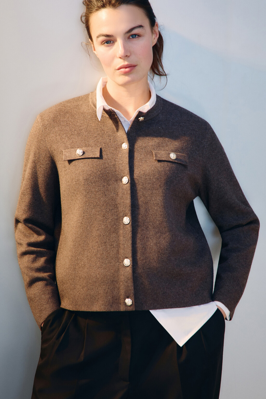 Кардиган жаккардовый на пуговицах - цвет коричневый - 1