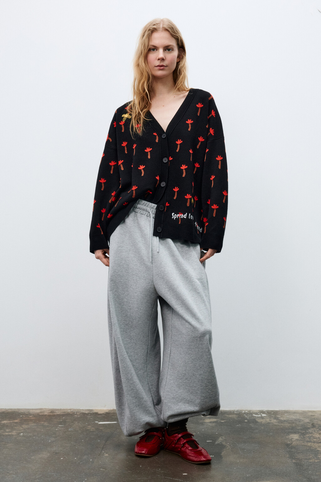 Кардиган на пуговицах с патчами - цвет черный - 7