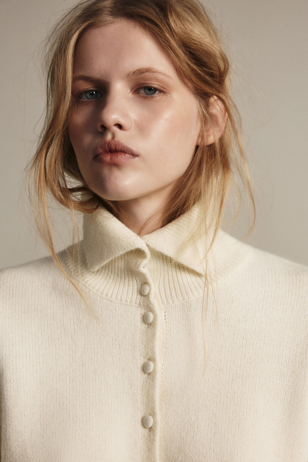 Кардиган укороченный со стойкой - цвет молочный - 6